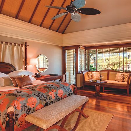 Constance Prince Maurice Poste de Flacq Rum bild A bedroom at the Four Seasons Resort