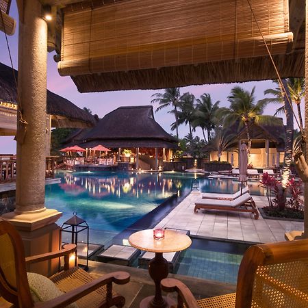 Constance Prince Maurice Poste de Flacq Exteriör bild The pool at the resort