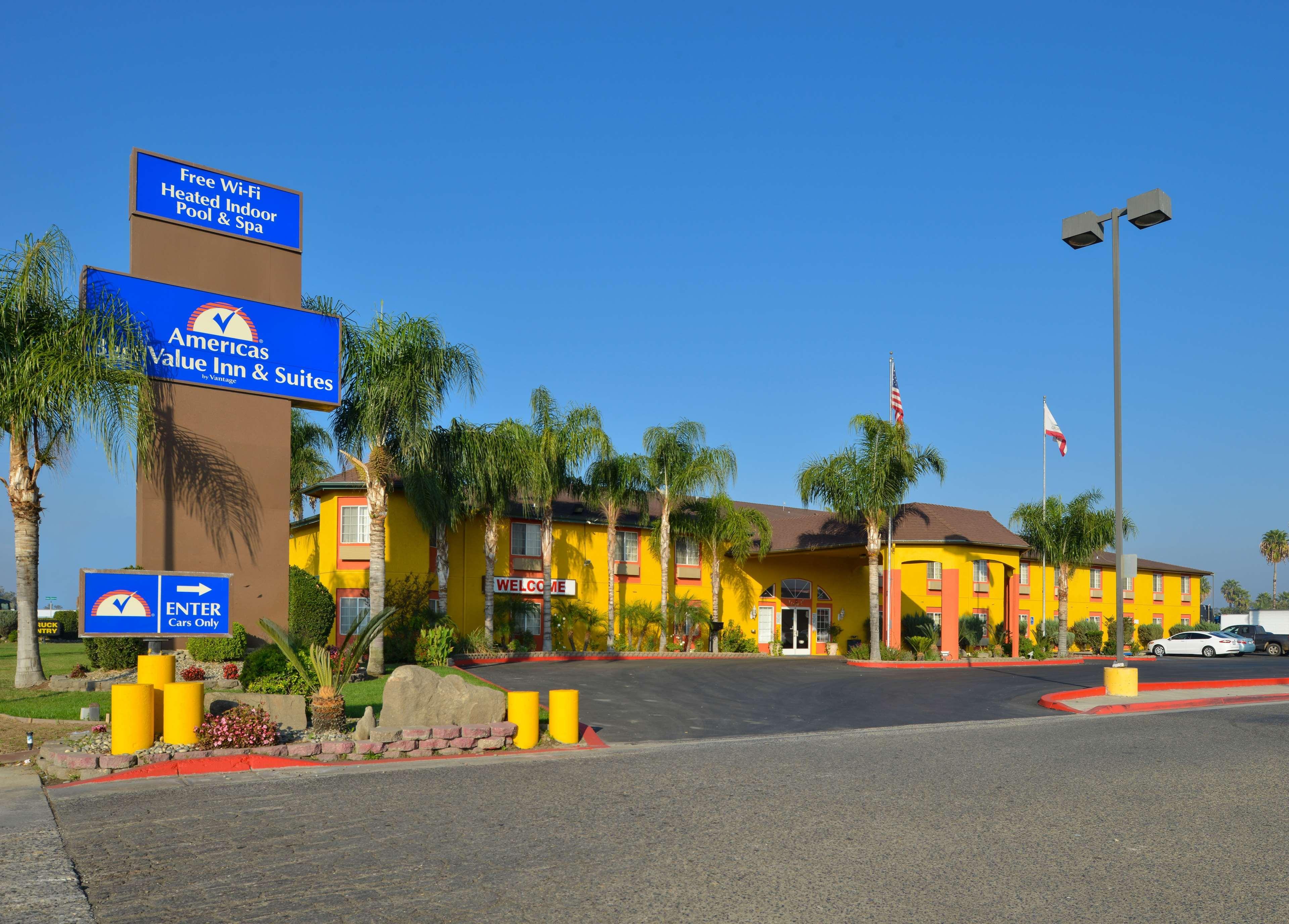 Constance Prince Maurice Poste de Flacq Exteriör bild Americas Best Value Inn & Suites