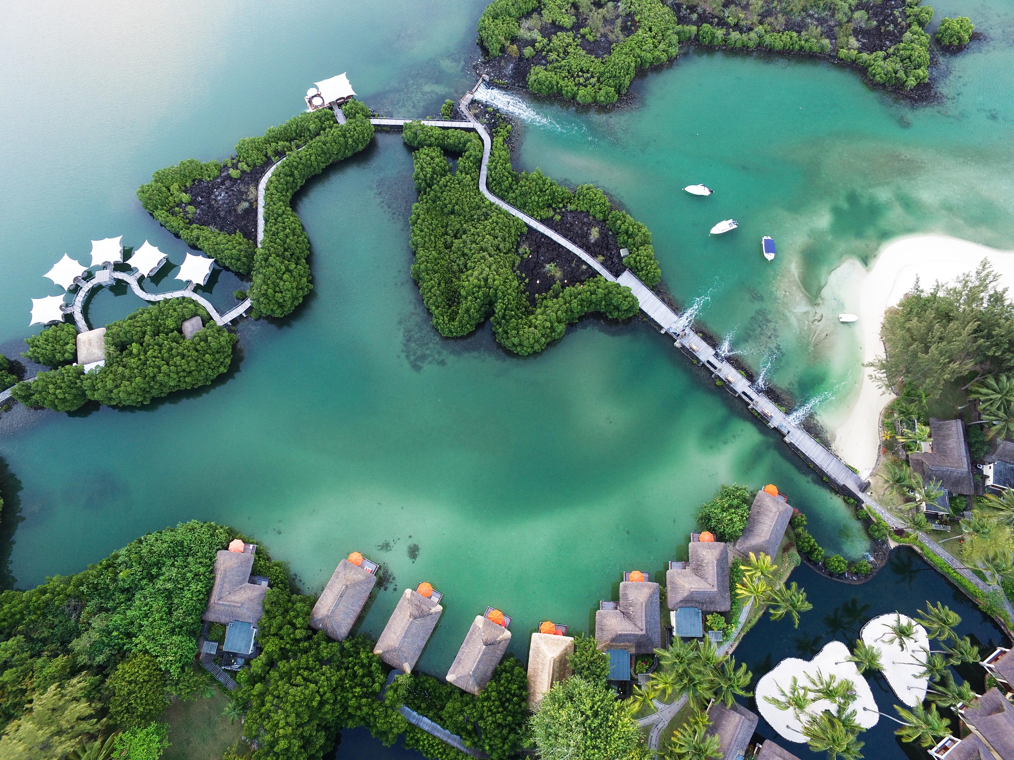 Constance Prince Maurice Poste de Flacq Exteriör bild Aerial view of the resort